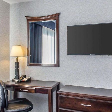 Paramount Inn フローラル・パーク エクステリア 写真