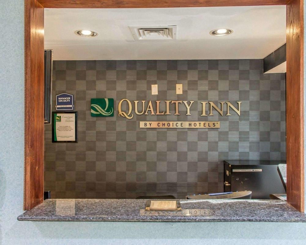 Paramount Inn フローラル・パーク エクステリア 写真