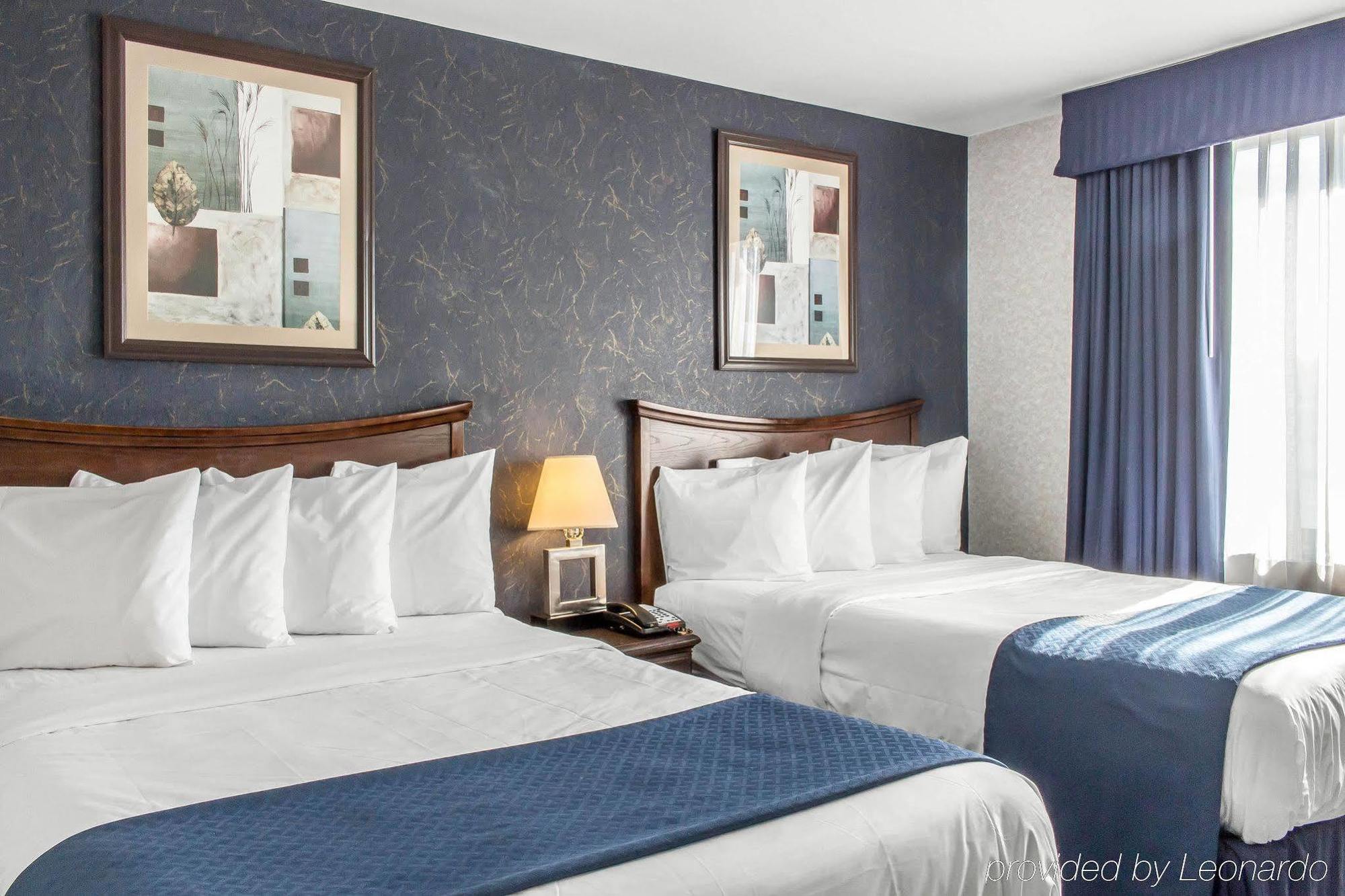 Paramount Inn フローラル・パーク エクステリア 写真