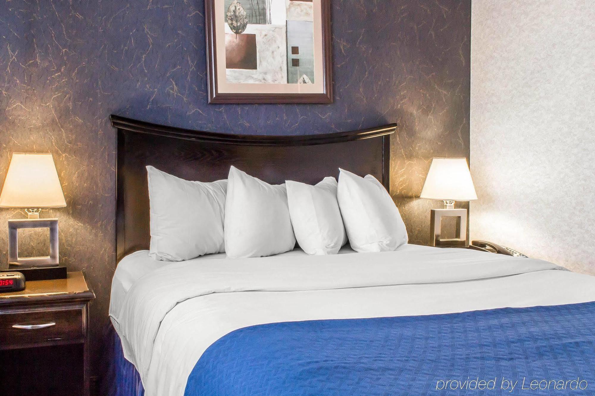 Paramount Inn フローラル・パーク エクステリア 写真