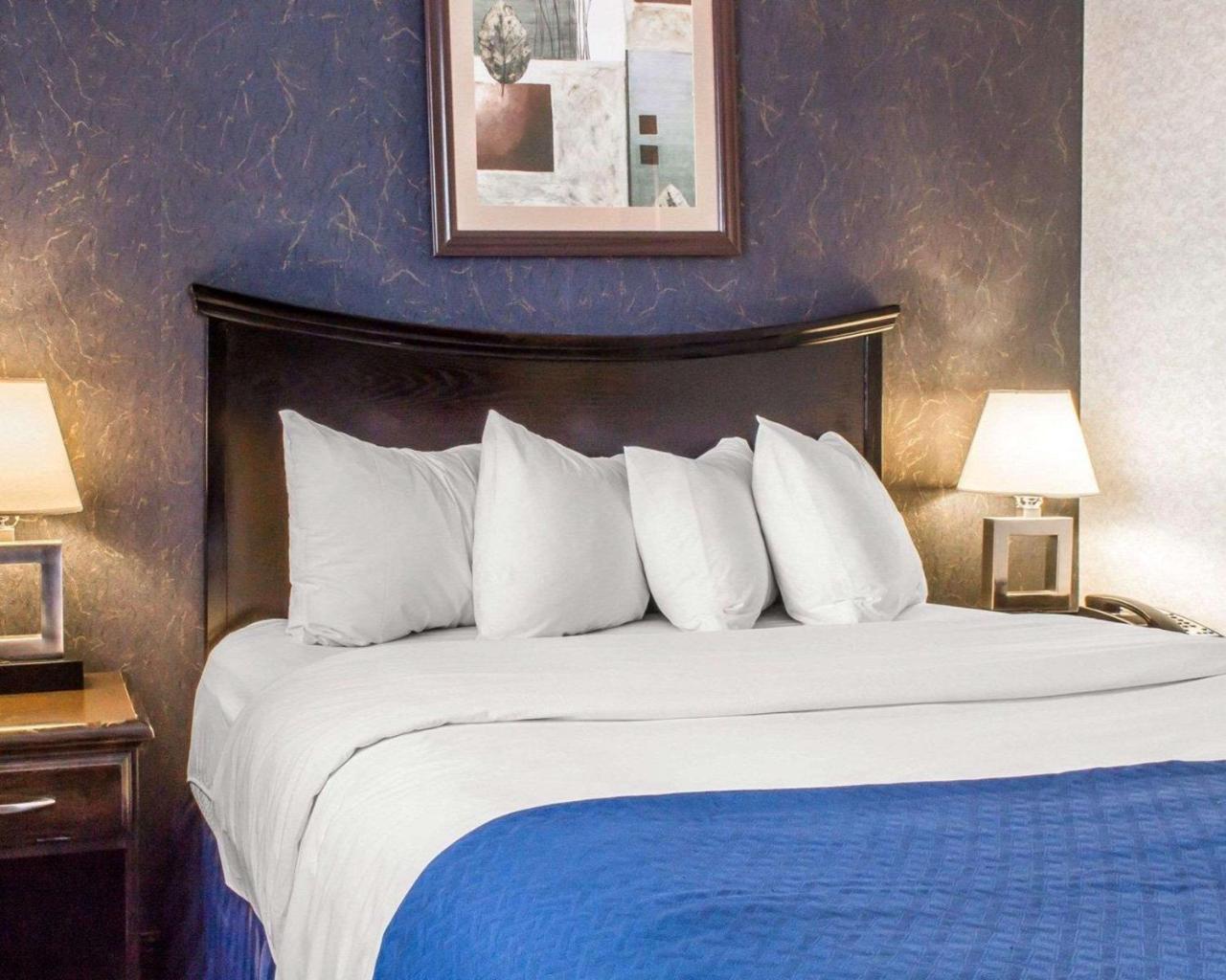 Paramount Inn フローラル・パーク エクステリア 写真
