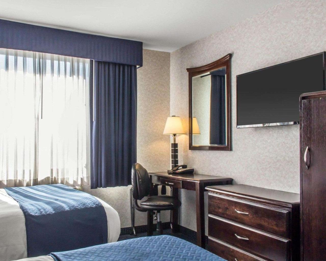 Paramount Inn フローラル・パーク エクステリア 写真