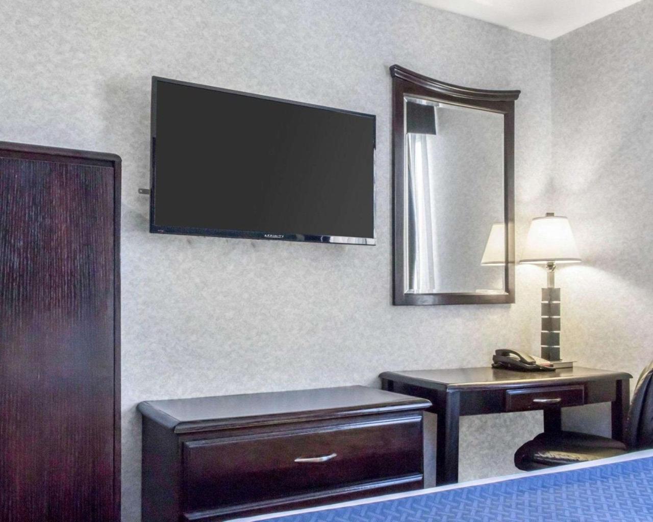 Paramount Inn フローラル・パーク エクステリア 写真