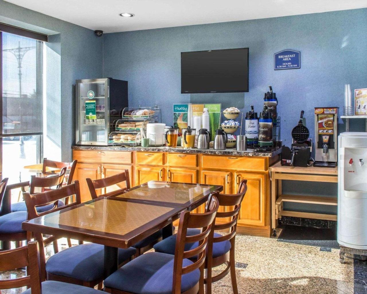 Paramount Inn フローラル・パーク エクステリア 写真